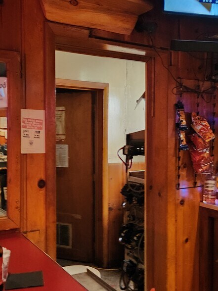 More Photos Of 100 1st St, Ault General Retail For Lease