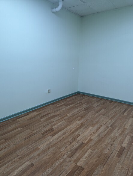 More Photos Of 5190 Navy Rd, Millington Coworking Space