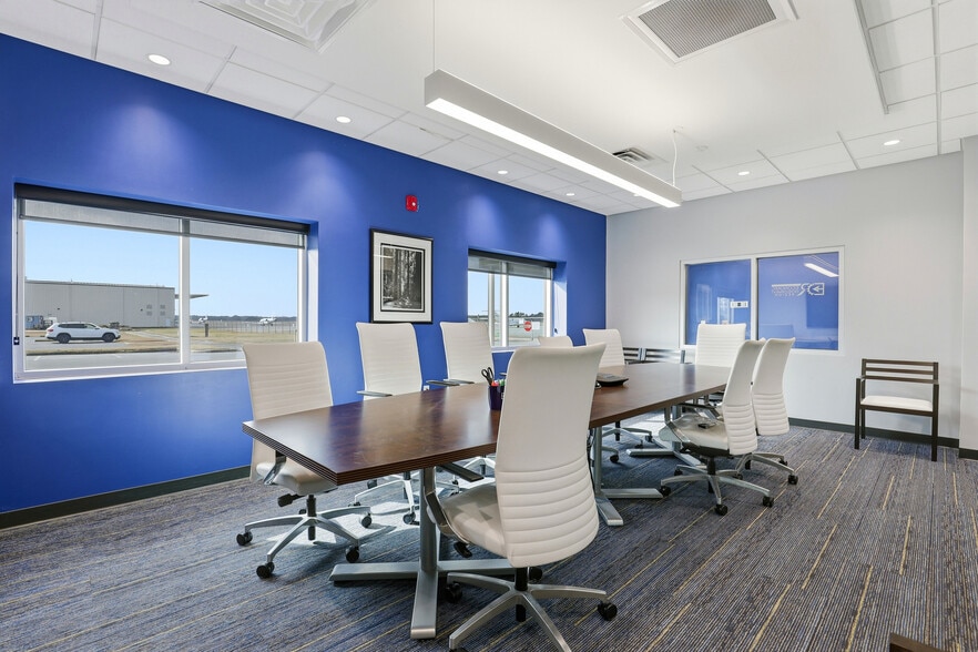 More Photos Of 2780 Jetport Rd, Kinston Office For Lease