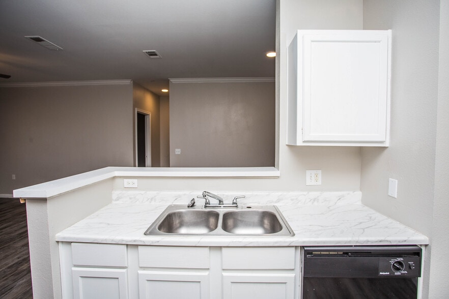 More Photos Of , Lubbock Multifamily For Sale