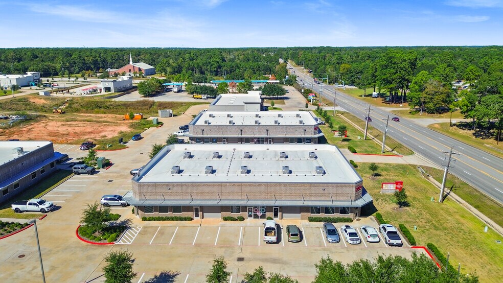 More Photos Of 2519 N Frazier Rd, Conroe Light Distribution For Sale