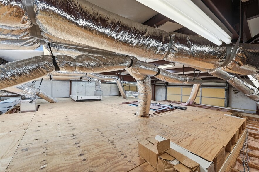 More Photos Of 14102 Pine Meadow Ln, Tomball Warehouse For Sale