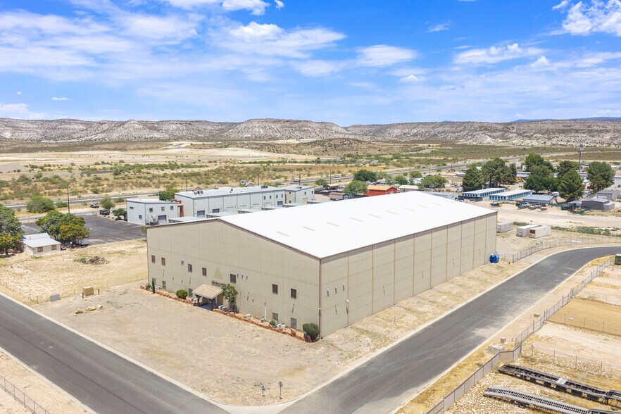 More Photos Of 1581 Boyles Way, Camp Verde Manufacturing For Sale