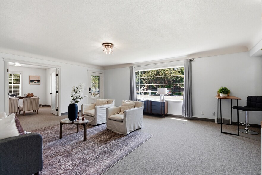 More Photos Of 2490 N Locust Grove Rd, Meridian Office For Sale