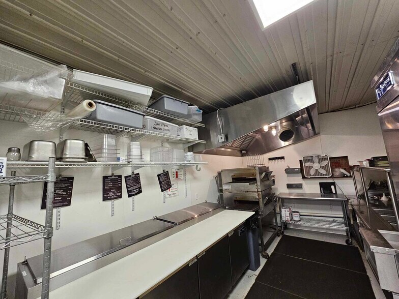 More Photos Of 215 Main St, Royalton Bar For Sale