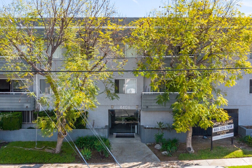 More Photos Of 4406 Cahuenga Blvd, Toluca Lake Apartments For Sale