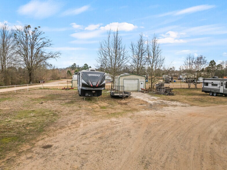 More Photos Of 1242 Loop 179, Pittsburg Specialty For Sale