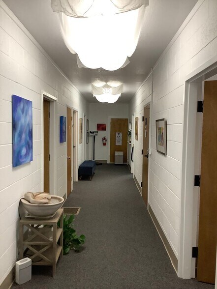 More Photos Of 511-517 Petaluma Ave, Sebastopol Medical For Lease