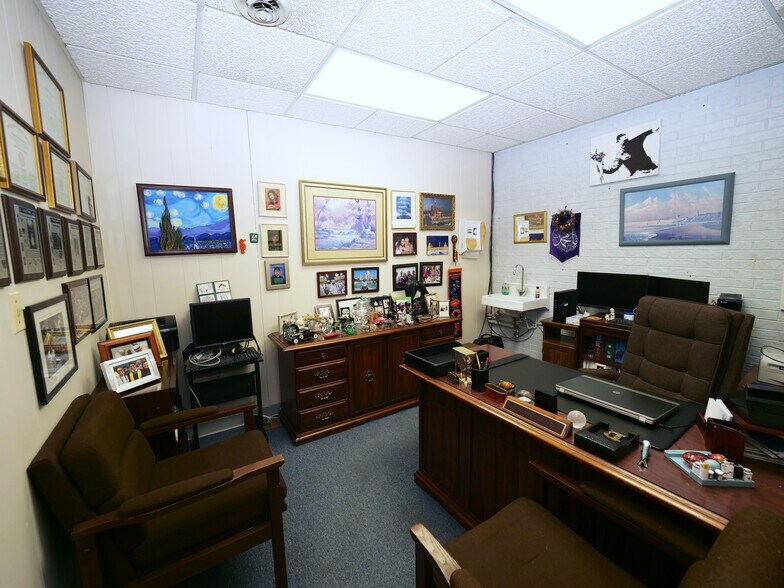 More Photos Of 6441-6453 S Pulaski Rd, Chicago General Retail For Sale