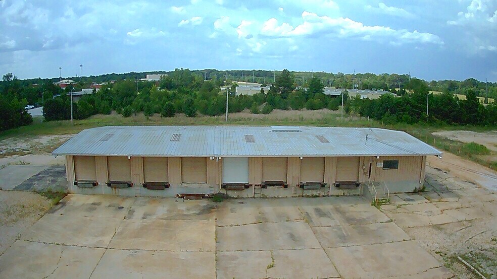 More Photos Of 3390 Jeff Homan Blvd, Tupelo Truck Terminal For Lease