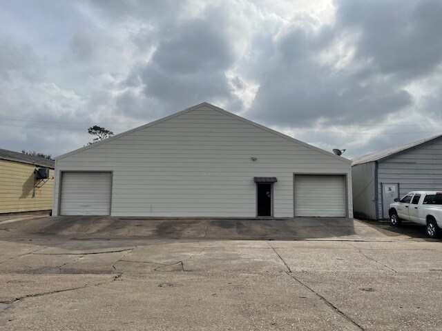 Primary Photo Of 1115 Hub St, Houston Warehouse For Lease