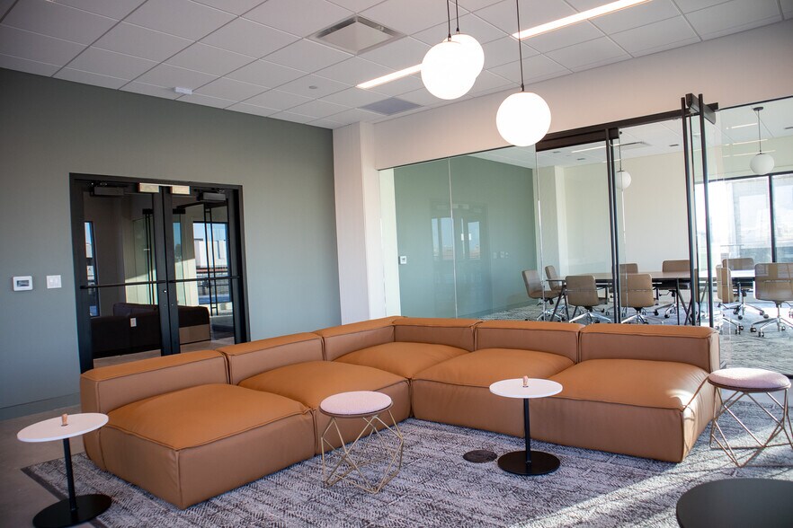 More Photos Of 507 S 2nd St, Milwaukee Office For Lease