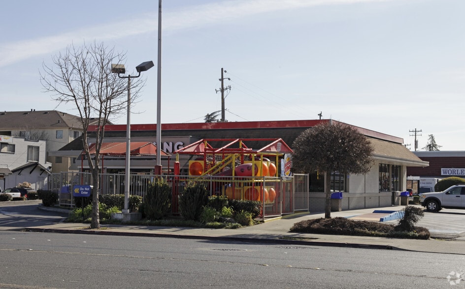 More Photos Of 2739 Castro Valley Blvd, Castro Valley Unknown For Lease