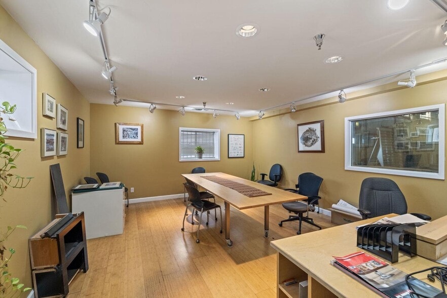 More Photos Of 709 N Sacramento St, Lodi Warehouse For Sale