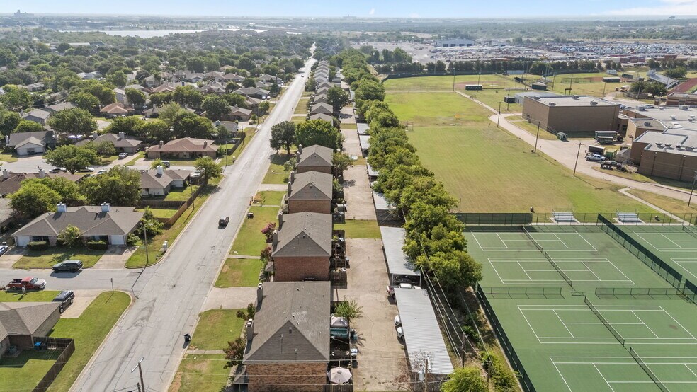 More Photos Of 5841 Shadydell Dr, Fort Worth Apartments For Sale