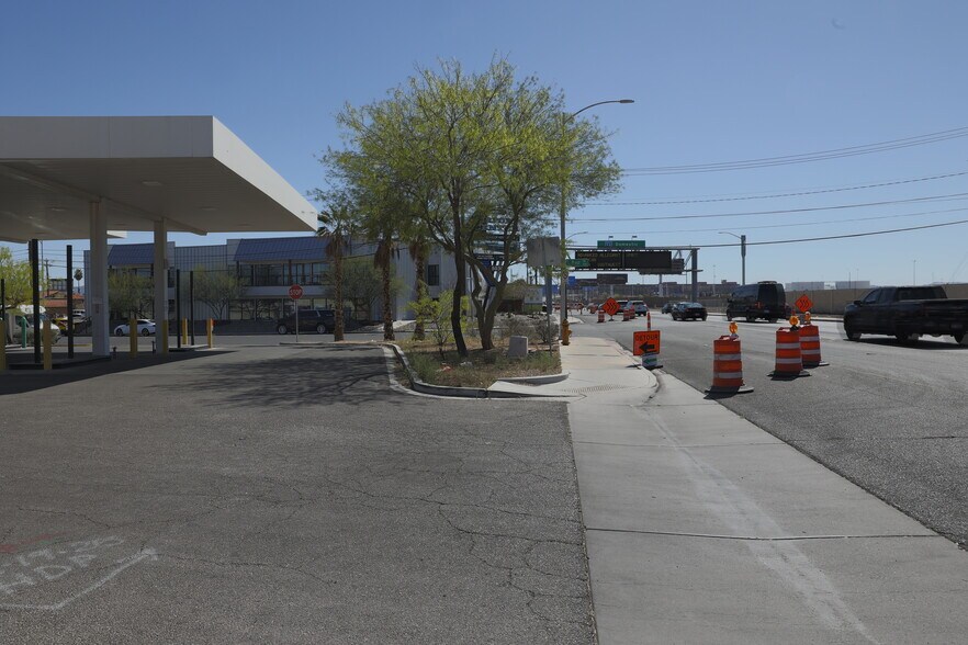 More Photos Of 4990 Paradise Rd, Las Vegas Service Station For Lease