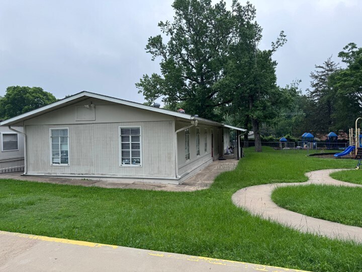 More Photos Of 2906 & 2926 Old Houston Rd,, Huntsville Specialty For Sale