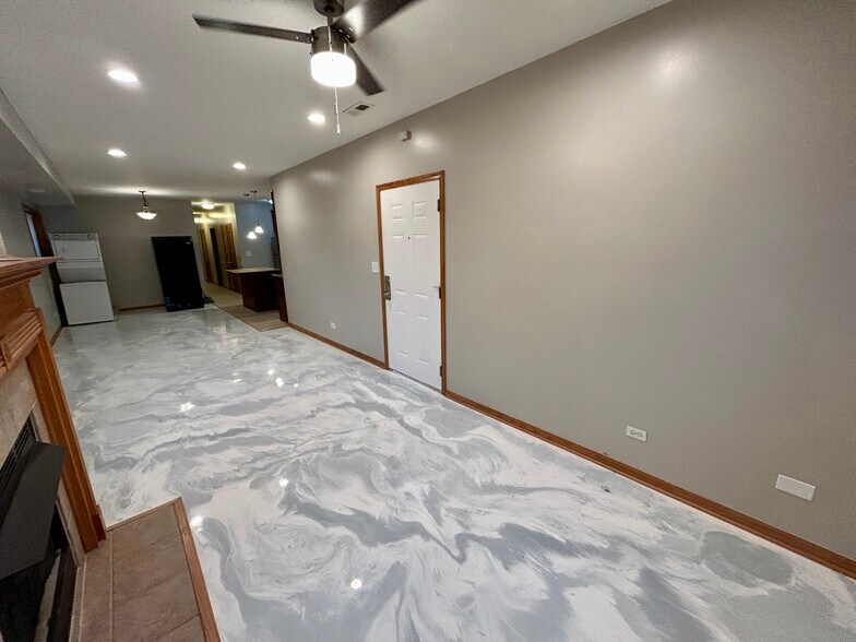 More Photos Of 5644 S Prairie Ave, Chicago Apartments For Sale