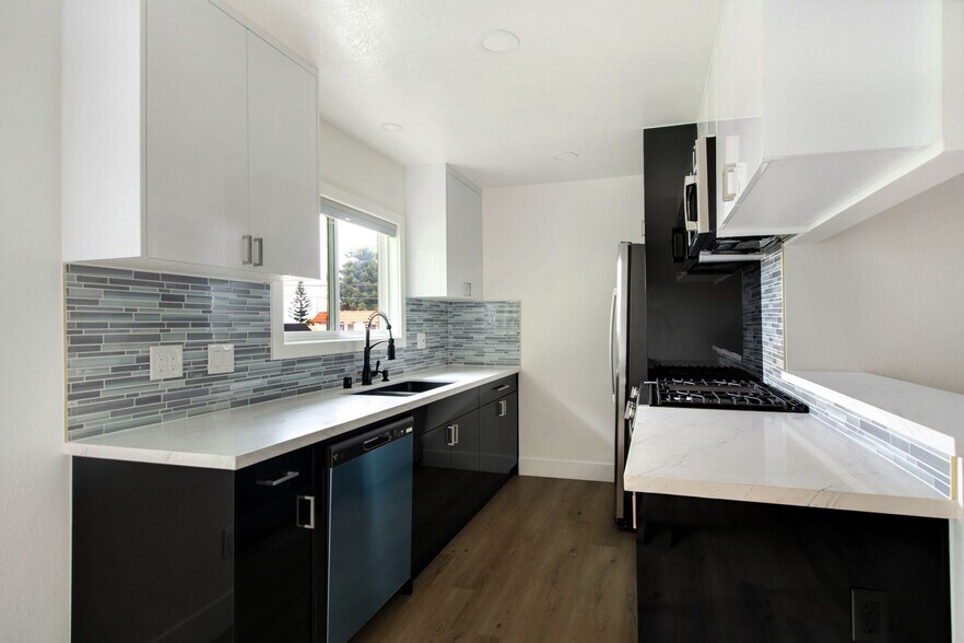 More Photos Of 117 Avenida Algodon, San Clemente Multifamily For Sale