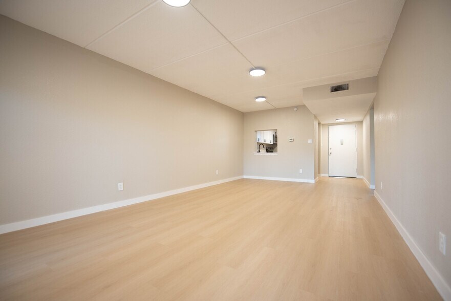 More Photos Of 2731 S Blair Stone Rd, Tallahassee Apartments For Sale