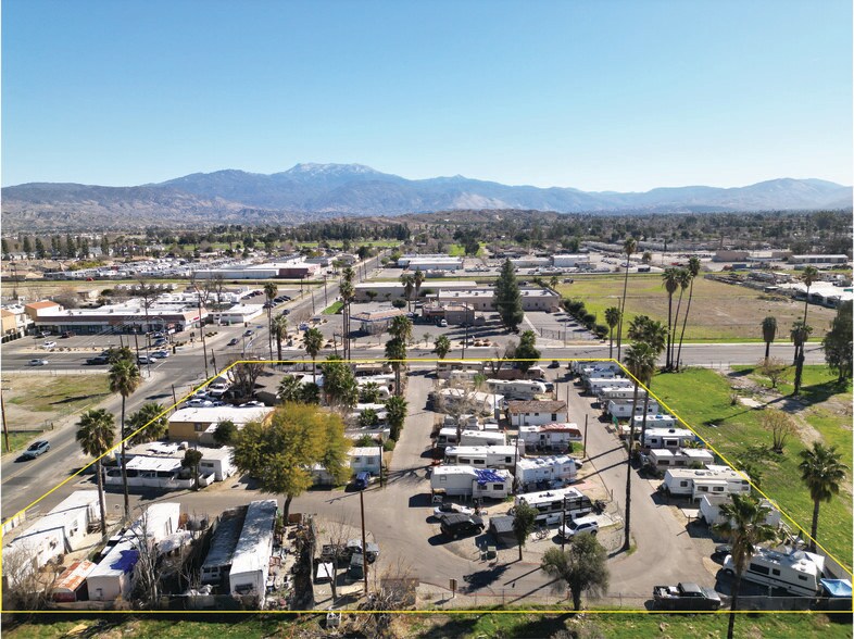 Primary Photo Of 685 N State St, Hemet Manufactured Housing Mobile Home Park For Sale