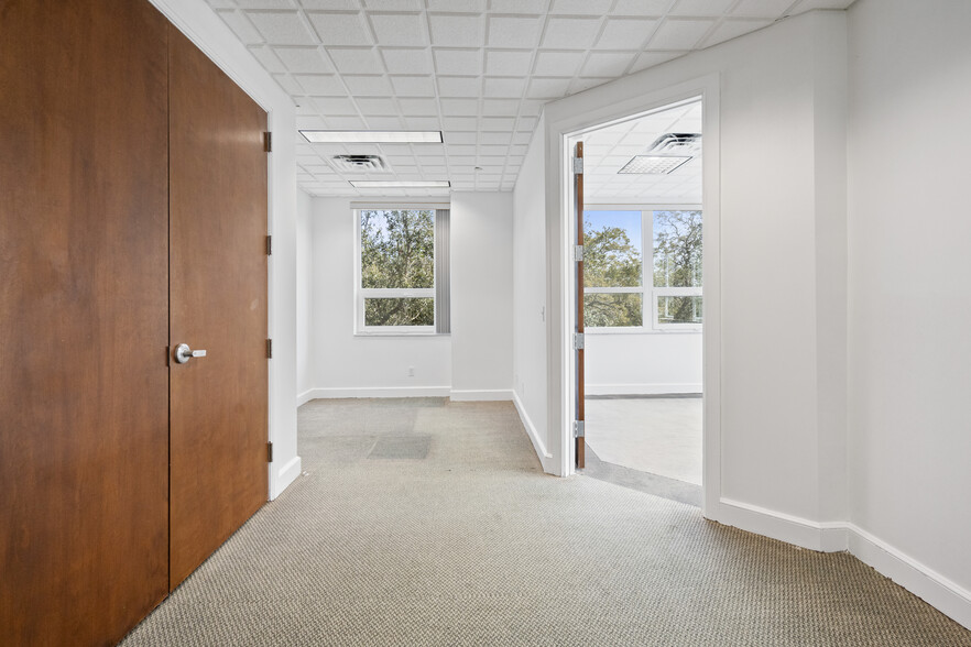 More Photos Of 1735 W Hibiscus Blvd, Melbourne Medical For Lease