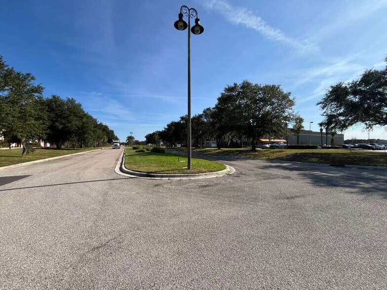 More Photos Of 1901 Longleaf Blvd, Lake Wales Warehouse For Sale