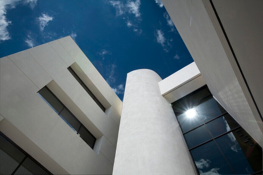 More Photos Of 8725 NW 18th Ter, Miami Office For Lease