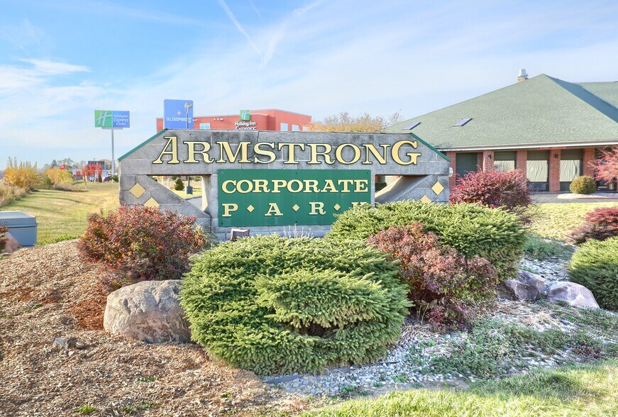 More Photos Of 665 W Connexion Way, Columbia City Flex For Sale