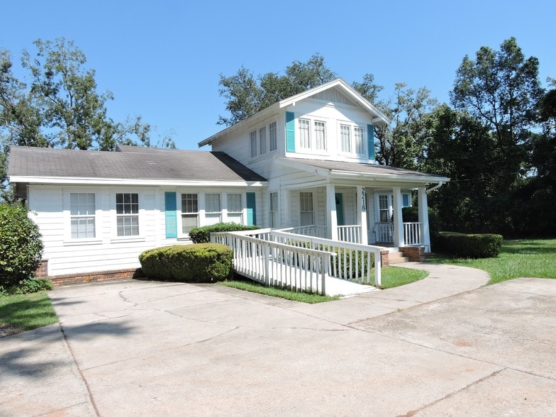 More Photos Of 2216 Mahan Dr, Tallahassee Office Residential For Sale