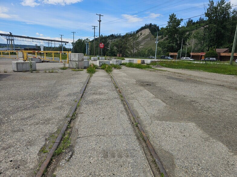 More Photos Of 1650 River rd, Prince George Land For Sale