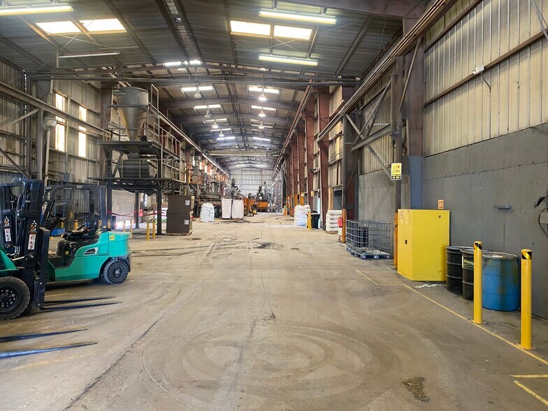 More Photos Of 1428 County Road 930, Mexia Warehouse For Sale