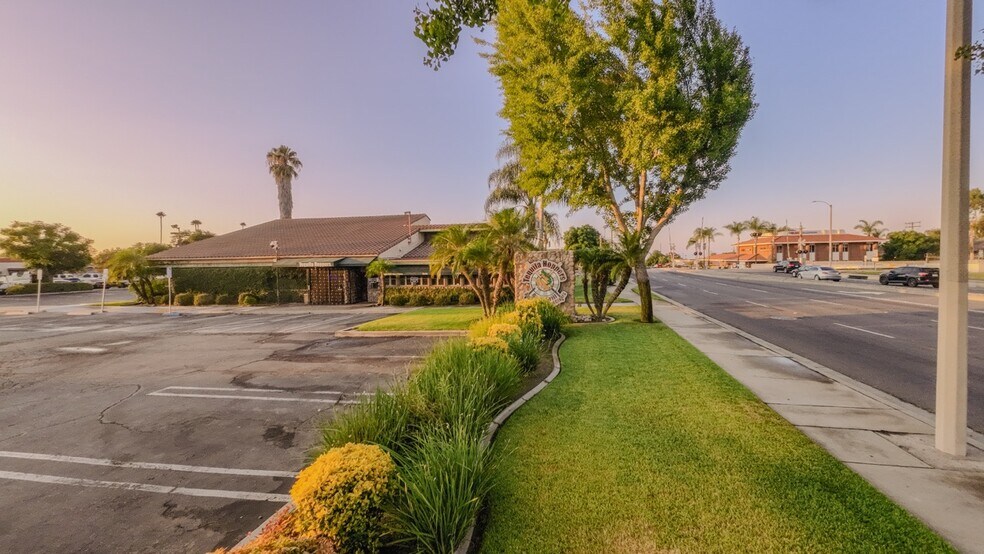 More Photos Of 60 N Mountain Ave, Upland Restaurant For Sale