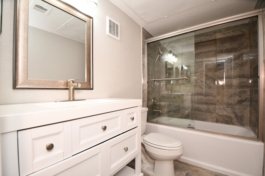 More Photos Of , Houston Multifamily For Sale