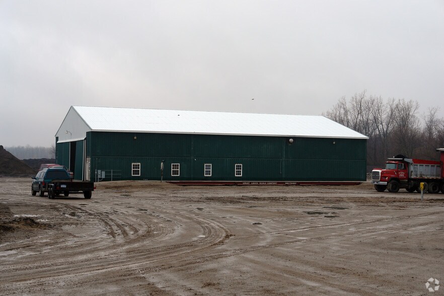 More Photos Of 1825 S Lapeer Rd, Lapeer Warehouse For Sale