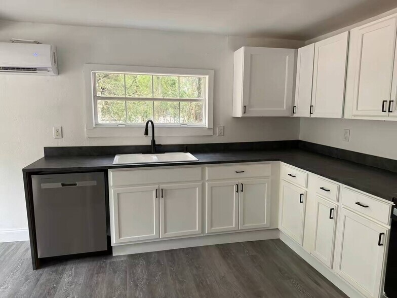 More Photos Of 656 State Rd 20 rd, Palatka Office Residential For Sale