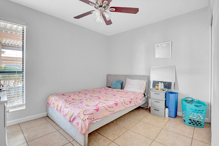 More Photos Of 3027-3045 E Grandview Rd, Phoenix Apartments For Sale