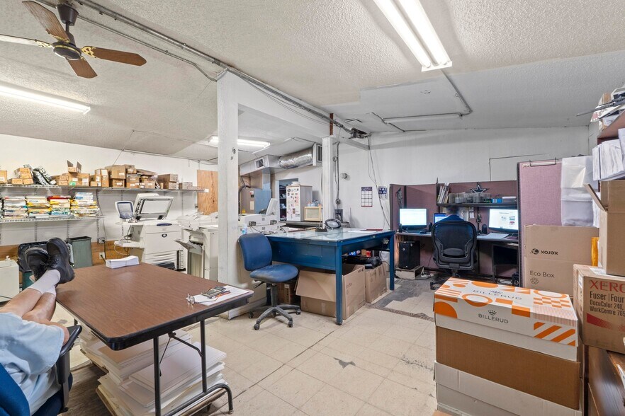 More Photos Of 2117 E Cesar Chavez St, Austin Office Residential For Sale