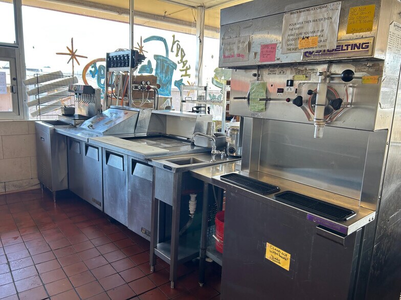 More Photos Of 1010 State Highway 21 W, San Augustine Fast Food For Sale