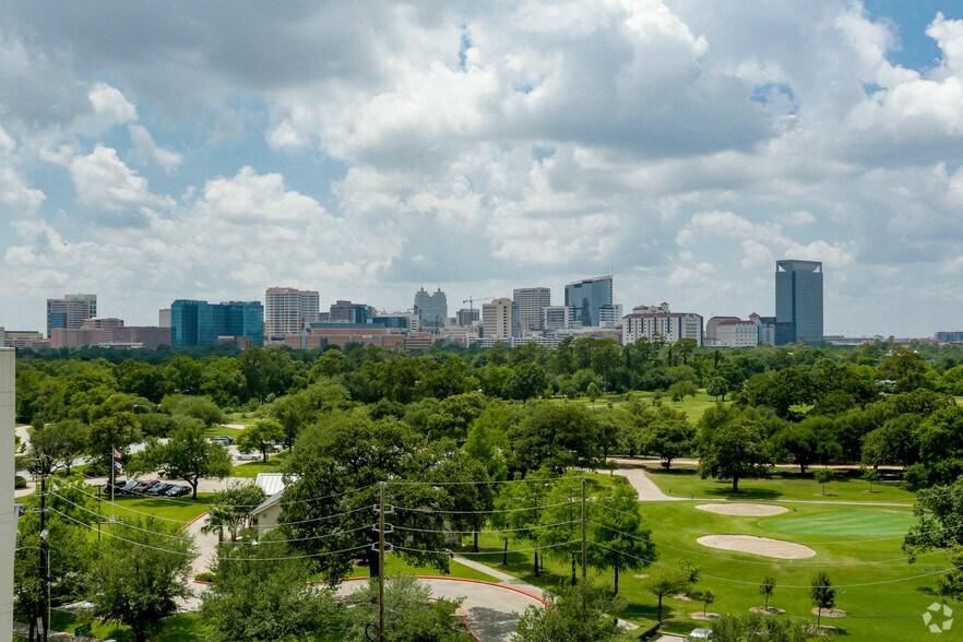 More Photos Of 5927 Almeda Rd, Houston Apartments For Lease