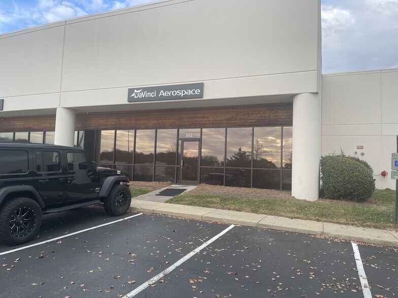 More Photos Of 4500 Green Point Dr, Greensboro Warehouse For Lease