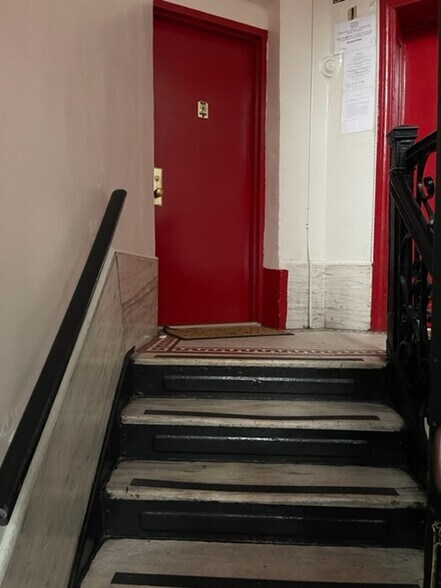 More Photos Of 1219 Elder Ave, Bronx Apartments For Sale