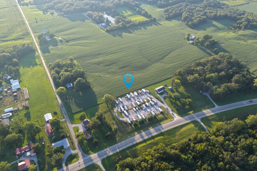 More Photos Of 5184 State Route 127, Pinckneyville Trailer Camper Park For Sale
