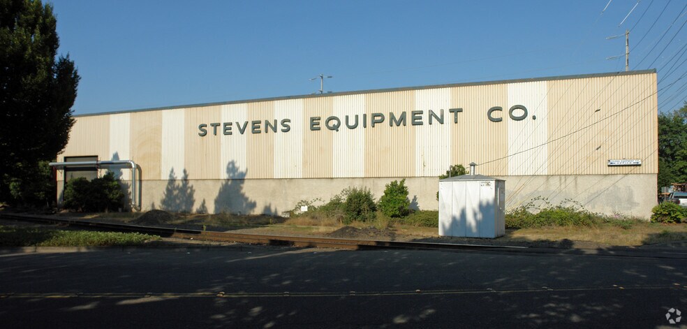 Primary Photo Of 170 Division St NE, Salem Manufacturing For Sale