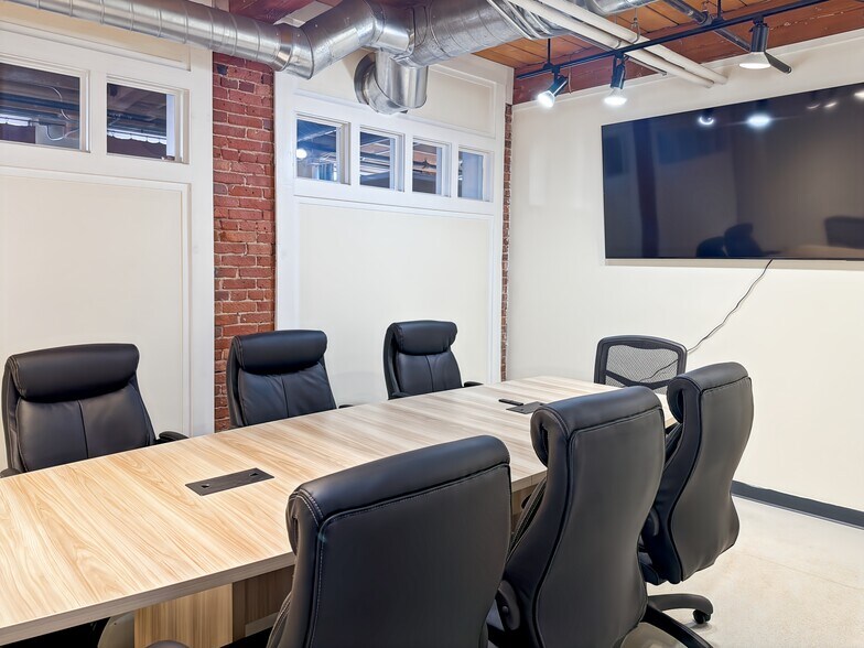 More Photos Of 322 W Main St, Tilton Coworking Space