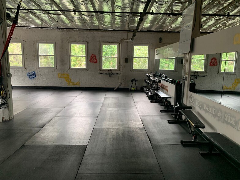 More Photos Of 24 Johnes St, Newburgh Light Manufacturing For Lease