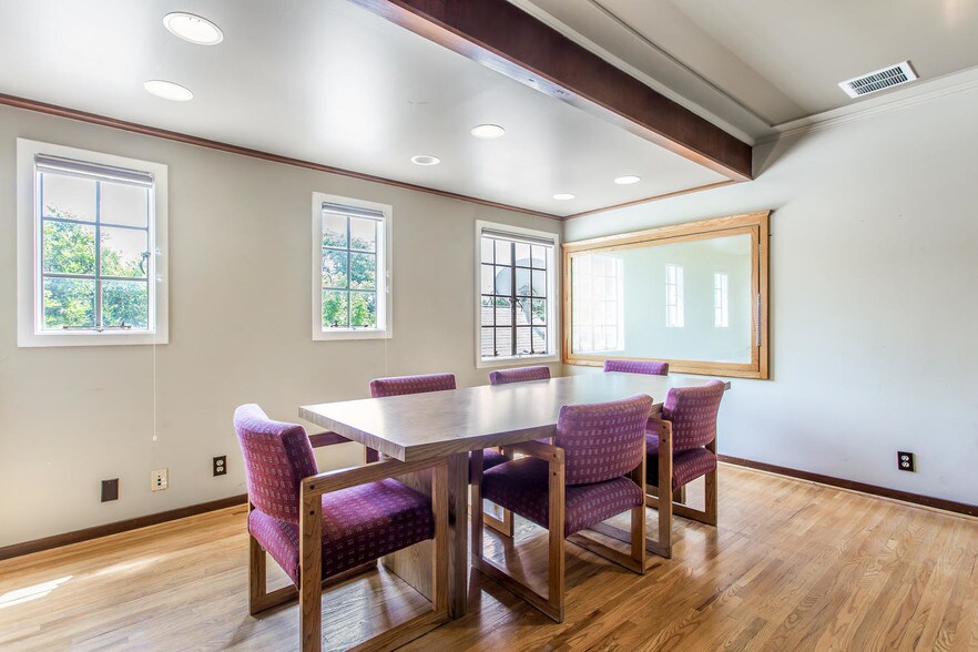 More Photos Of 592 N Euclid, Upland Office For Sale