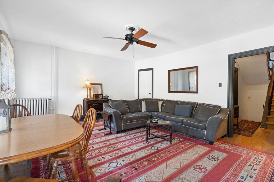 More Photos Of 23-25 Race St, Jim Thorpe Hospitality For Sale