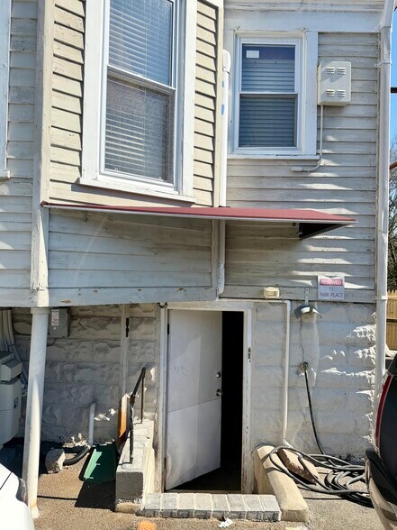 More Photos Of 11 Park Pl, Verona Flex For Lease