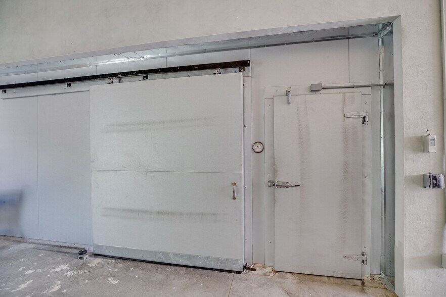 More Photos Of 3700 9th St SW, Vero Beach Refrigeration Cold Storage For Lease